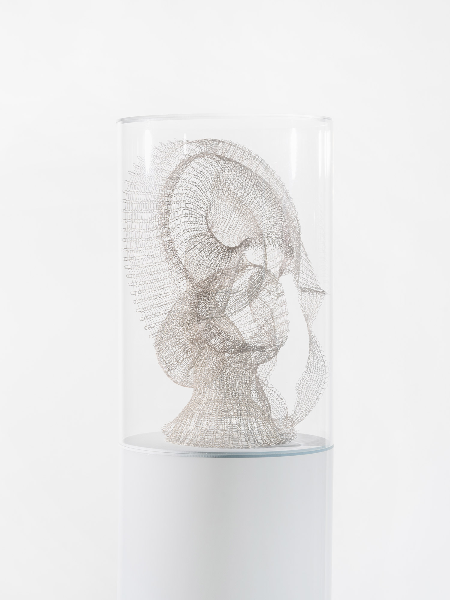 Grey-Veils-Sculpture-2023